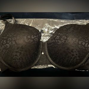 NWT PINK By Victoria’s Secret bra 36DD